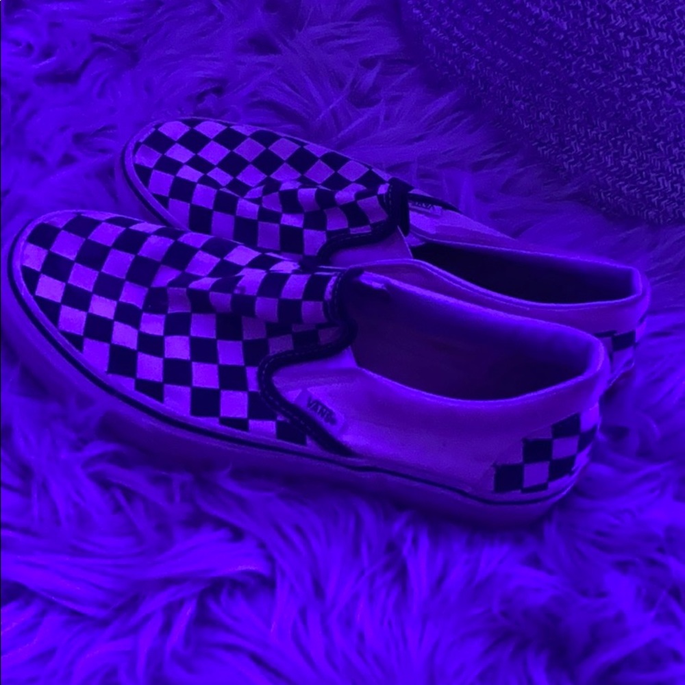 checkered vans